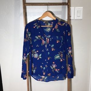 Express - blue floral blouse